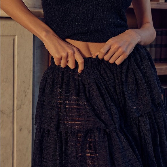 Free People Let’s Go Girls Convertible Black Slip Skirt. Sz. Medium - Picture 6 of 6